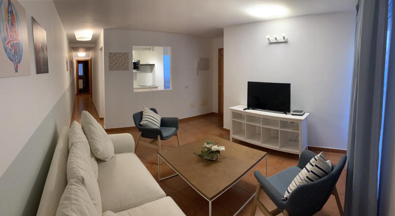 Vianymar Apartamentos El Medano  Exterior photo